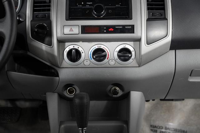 Photo of 2006 Silver Toyota Tacoma