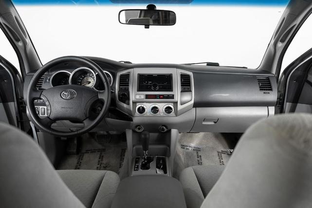 Photo of 2006 Silver Toyota Tacoma