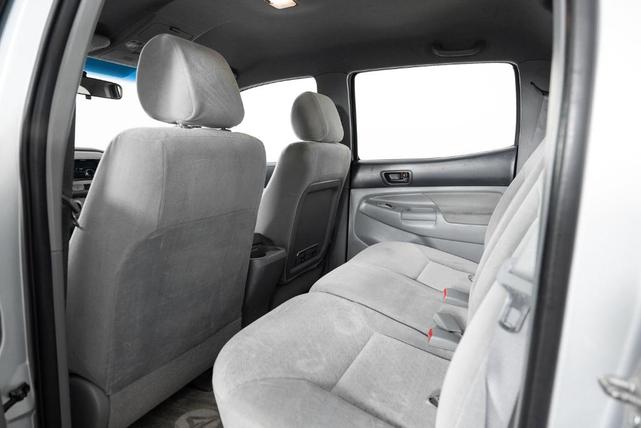 Photo of 2006 Silver Toyota Tacoma