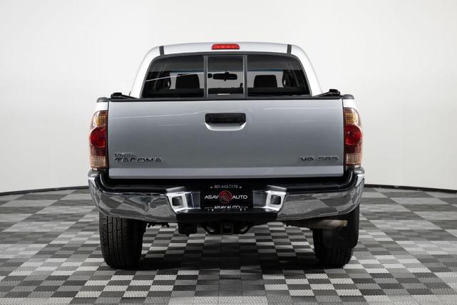 Photo of 2006 Silver Toyota Tacoma