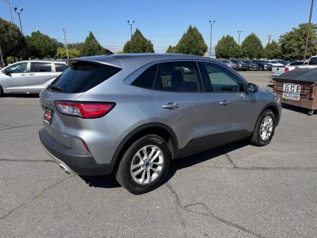 Photo of 2021 Silver Ford Escape