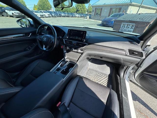 Photo of 2020 White Honda Accord
