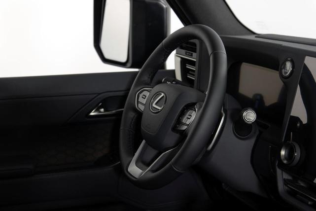 Photo of 2025 Nightfall Mica Lexus GX 550