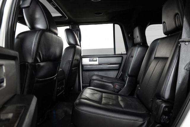 Photo of 2017 White Ford Expedition