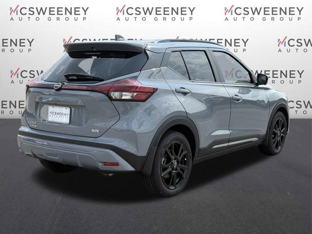 Photo of 2022 Boulder Gray Pearl Nissan Kicks