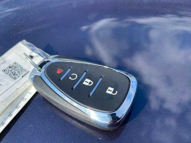 Photo of 2018 Storm Blue Metallic Chevrolet Equinox