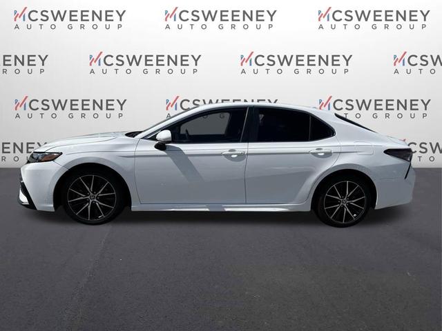 Photo of 2021 White Toyota Camry