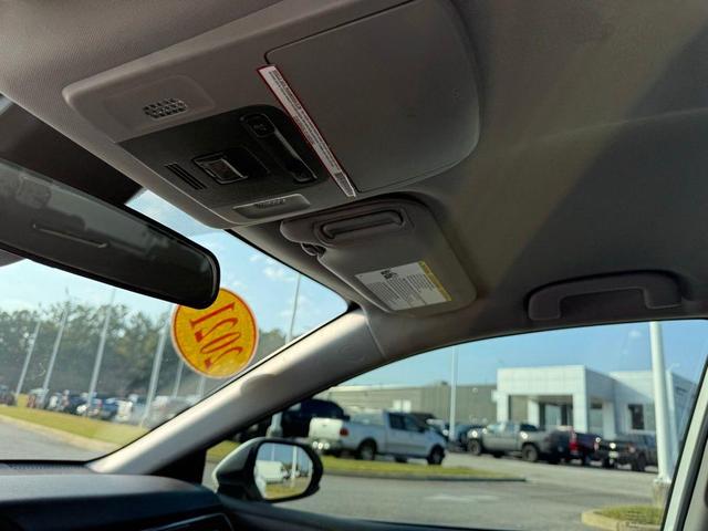 Photo of 2021 White Toyota Camry