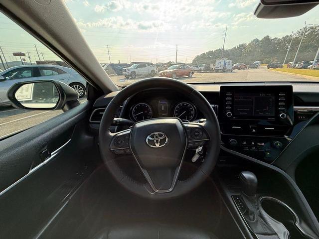 Photo of 2021 White Toyota Camry