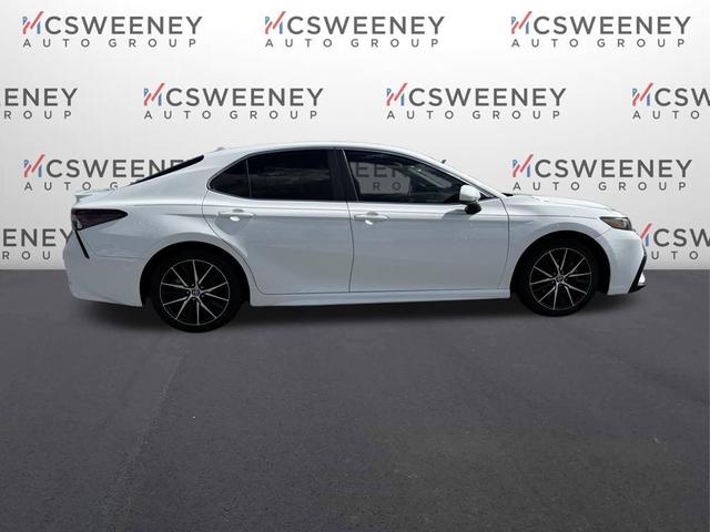 Photo of 2021 White Toyota Camry