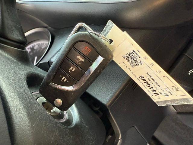 Photo of 2021 White Toyota Camry