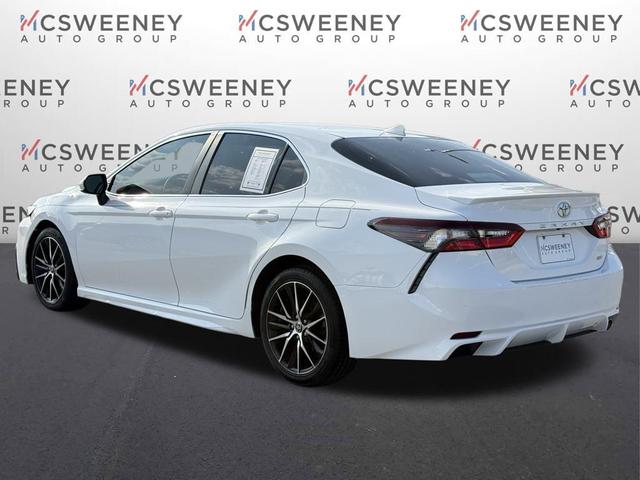 Photo of 2021 White Toyota Camry