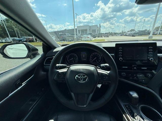 Photo of 2021 White Toyota Camry