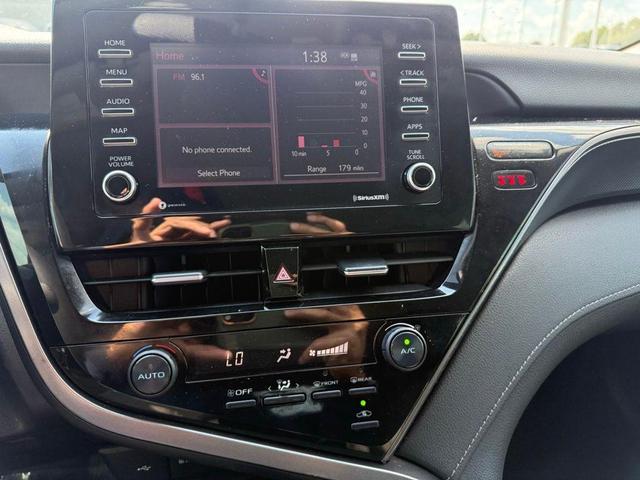 Photo of 2021 White Toyota Camry
