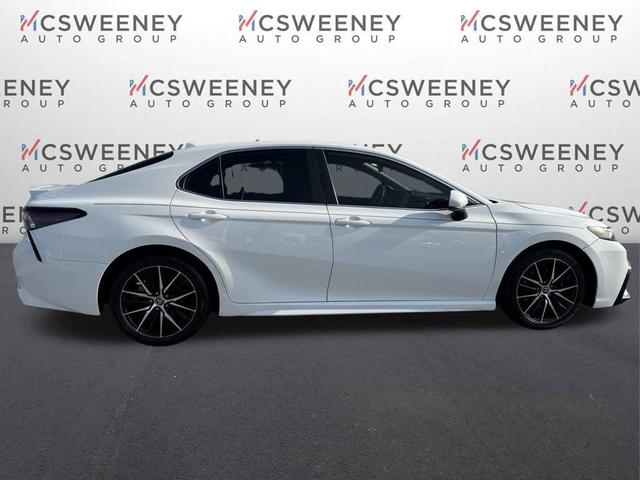 Photo of 2021 White Toyota Camry