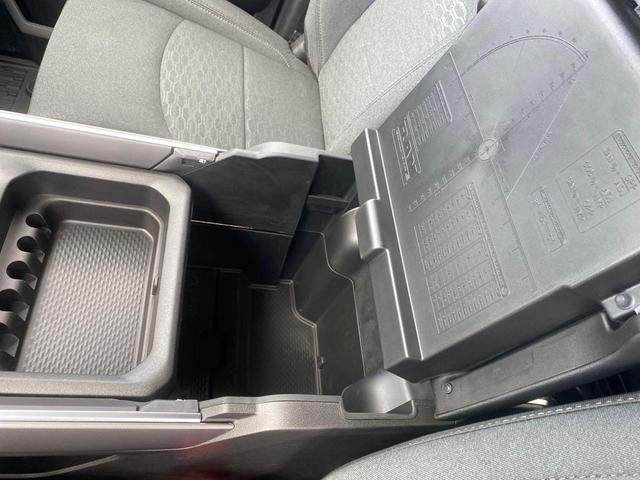 Photo of 2025 Bright White Clearcoat RAM 2500