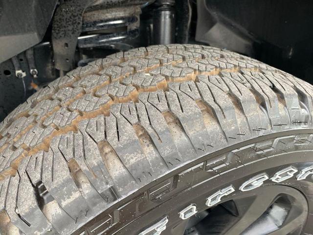 Photo of 2025 Granite Crystal Clearcoat Metallic RAM 2500