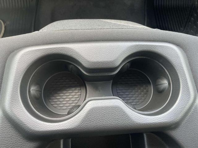 Photo of 2025 Granite Crystal Clearcoat Metallic RAM 1500