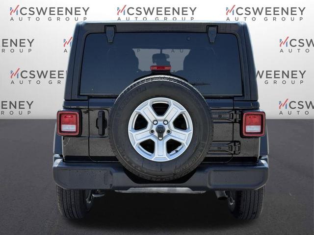 Photo of 2022 Black Clearcoat Jeep Wrangler Unlimited
