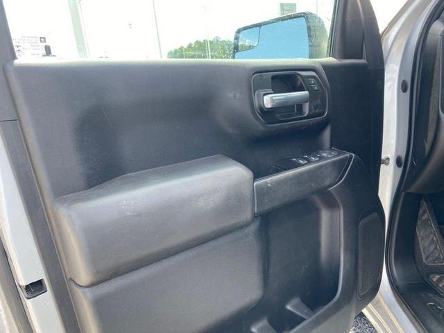 Photo of 2020 Silver Ice Metallic Chevrolet Silverado 1500