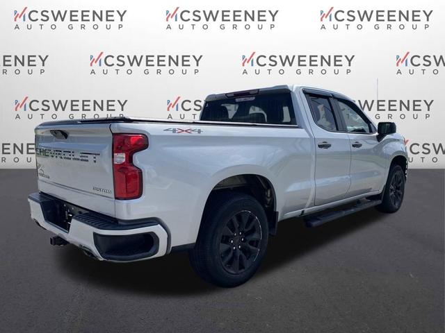 Photo of 2020 Silver Ice Metallic Chevrolet Silverado 1500