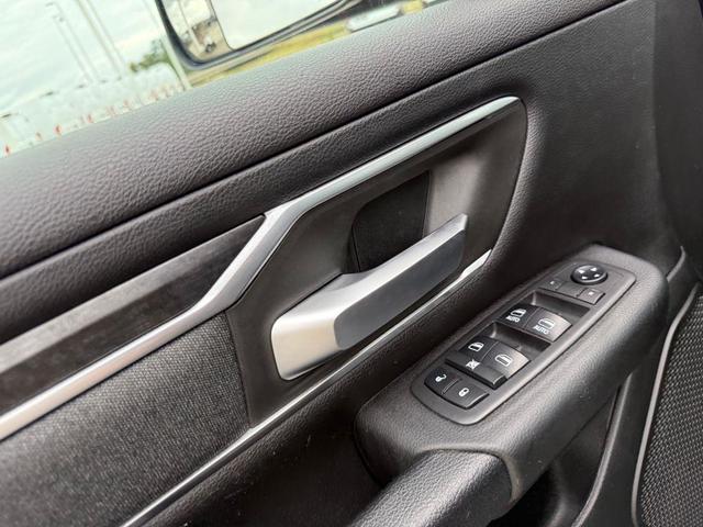 Photo of 2019 Patriot Blue Pearlcoat RAM 1500