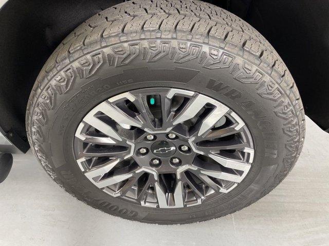 Photo of 2025 Sterling Gray Metallic Chevrolet Tahoe