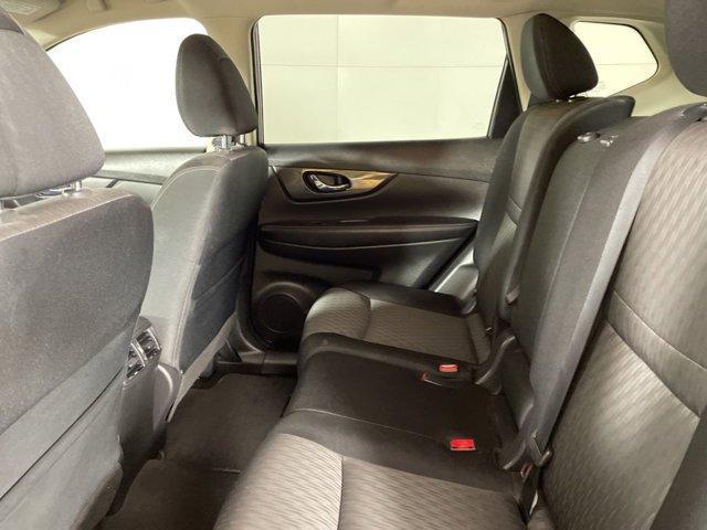 Photo of 2017 Palatial Ruby Nissan Rogue