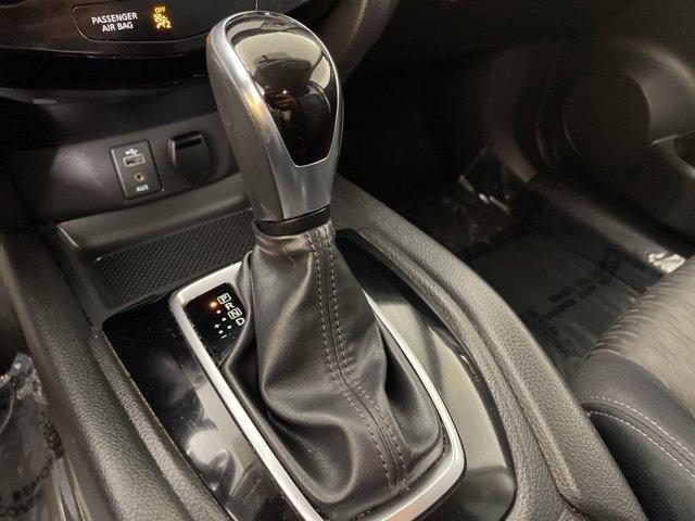 Photo of 2017 Palatial Ruby Nissan Rogue