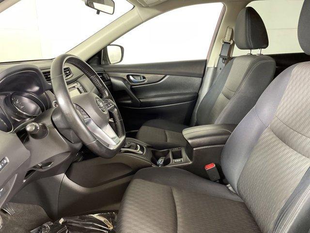 Photo of 2017 Palatial Ruby Nissan Rogue