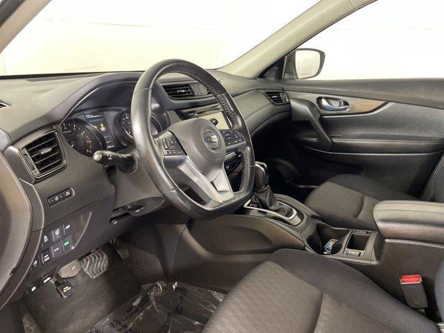 Photo of 2017 Palatial Ruby Nissan Rogue