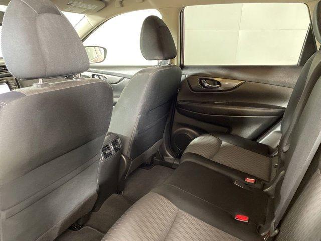 Photo of 2017 Palatial Ruby Nissan Rogue