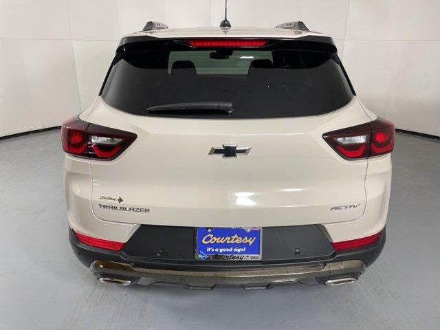 Photo of 2026 White Sand Chevrolet Trailblazer