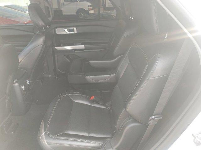 Photo of 2021 Oxford White Ford Explorer