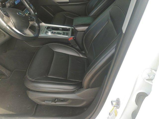 Photo of 2021 Oxford White Ford Explorer