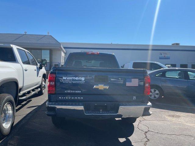 Photo of 2017 Deep Ocean Blue Metallic Chevrolet Silverado 1500