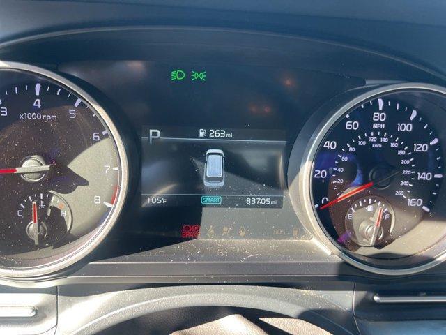 Photo of 2022 Aurora Black Kia Carnival