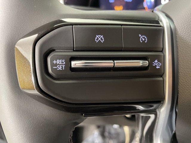 Photo of 2026 Summit White Chevrolet Colorado
