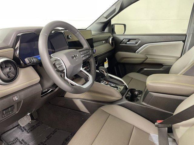 Photo of 2026 Summit White Chevrolet Colorado