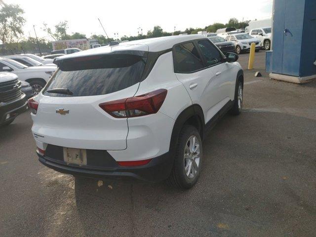 Photo of 2022 Summit White Chevrolet Trailblazer