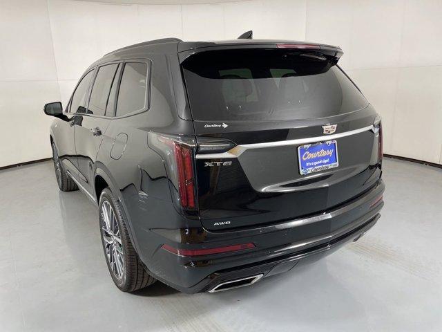 Photo of 2022 Stellar Black Metallic Cadillac XT6