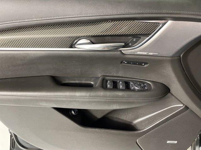 Photo of 2022 Stellar Black Metallic Cadillac XT6