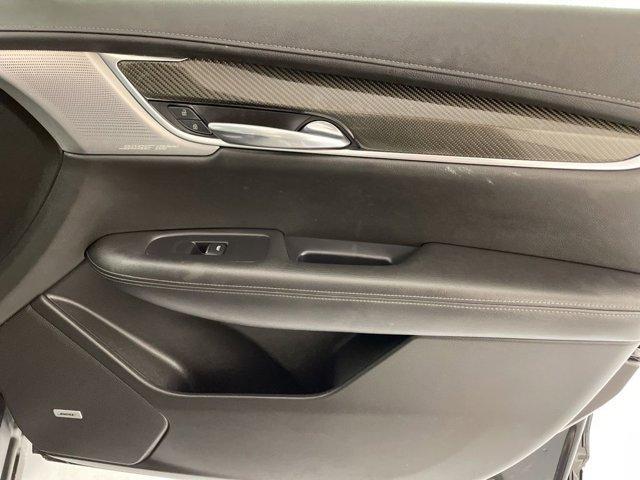 Photo of 2022 Stellar Black Metallic Cadillac XT6