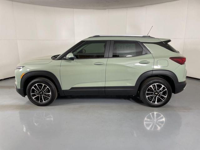Photo of 2026 Green Chevrolet Trailblazer