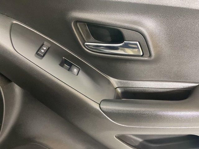 Photo of 2022 Mosaic Black Metallic Chevrolet Trax
