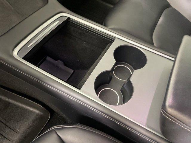 Photo of 2023 White Tesla Model 3
