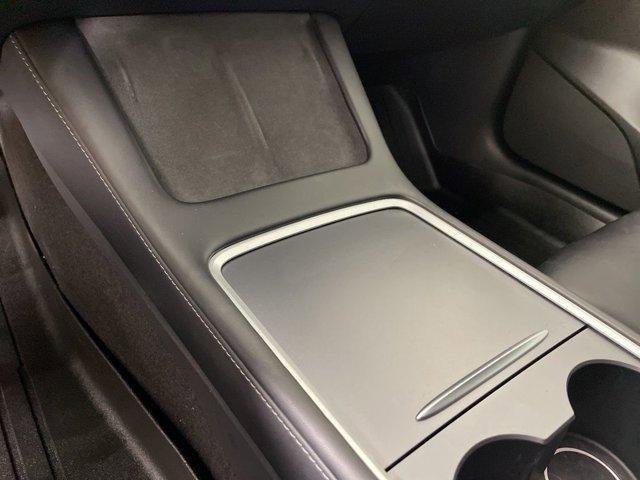 Photo of 2023 White Tesla Model 3