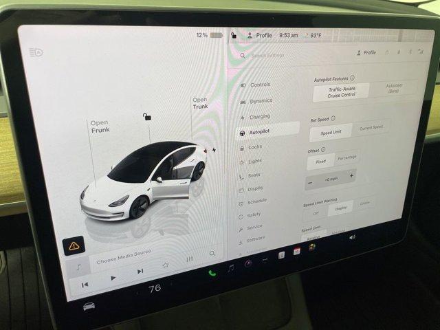 Photo of 2023 White Tesla Model 3