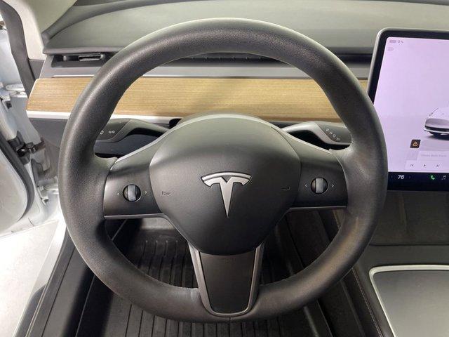 Photo of 2023 White Tesla Model 3
