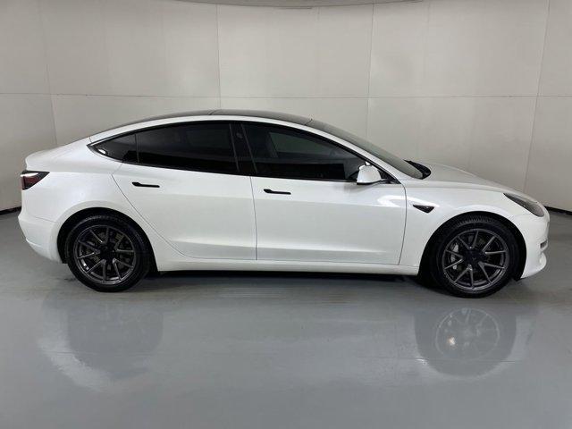 Photo of 2023 White Tesla Model 3